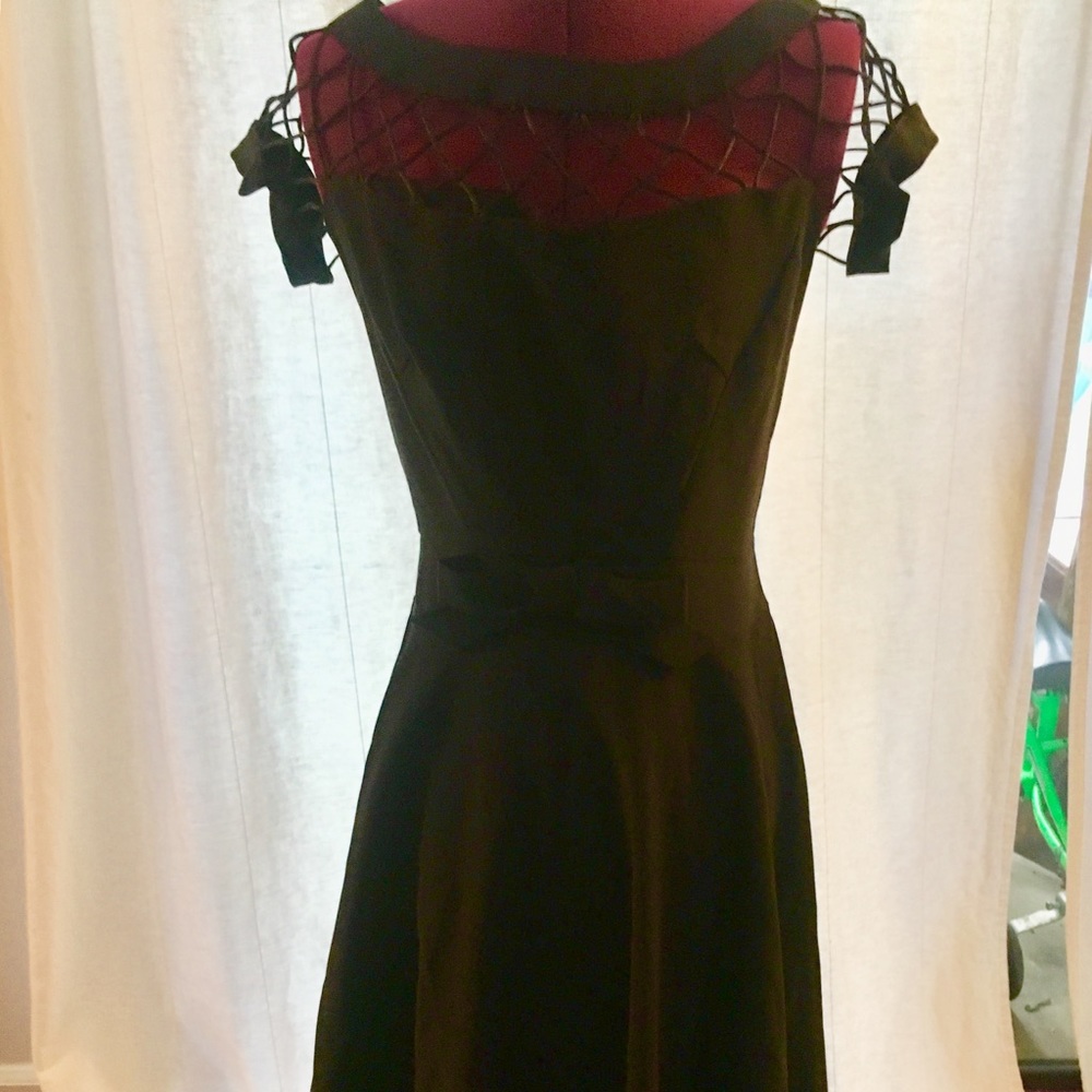 Tatyana black midi dress